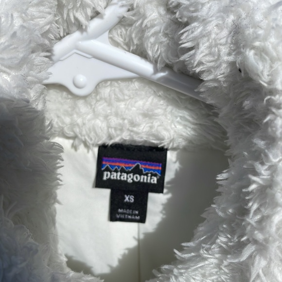 Patagonia XS Fleece Vest - gently used - Picture 2 of 3